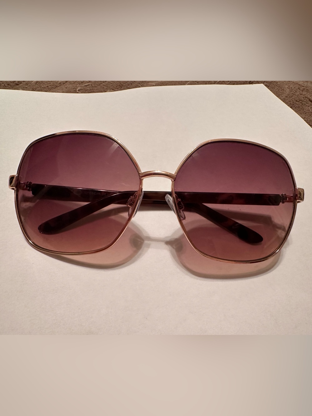Oscar de la Renta Gold Frame Sunglasses with Gradient Tinted Lenses